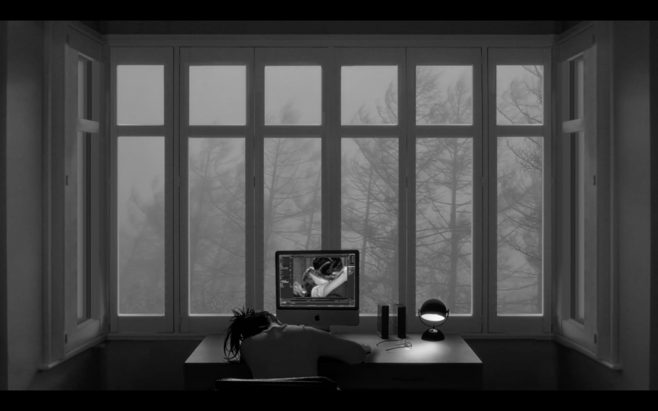 Review | 24 FRAMES